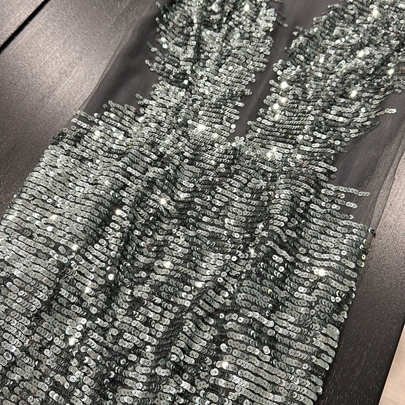 Basix Black Label Formal Gray/Silver Sheer Mesh Sequin Panel Gown - 0 - Picture 7 of 10